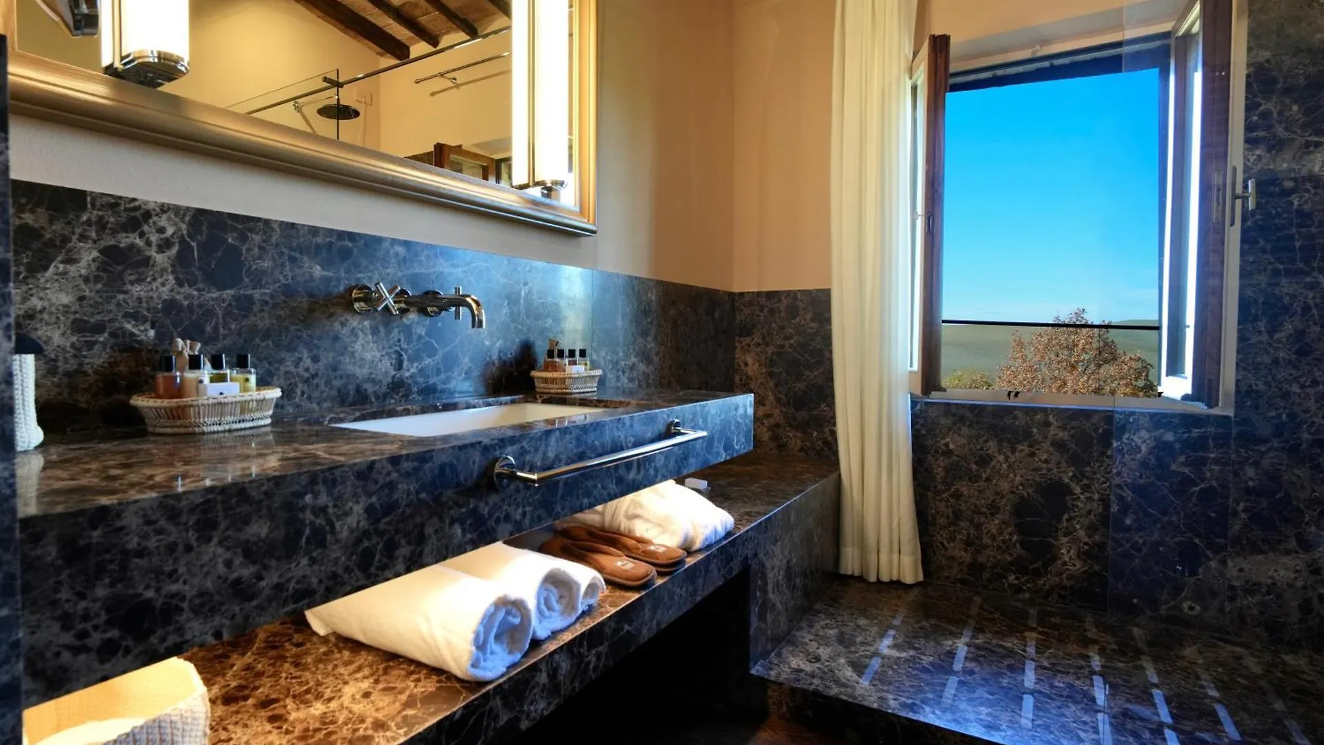 L'Olmo Bed & Breakfast Monticchiello Italy